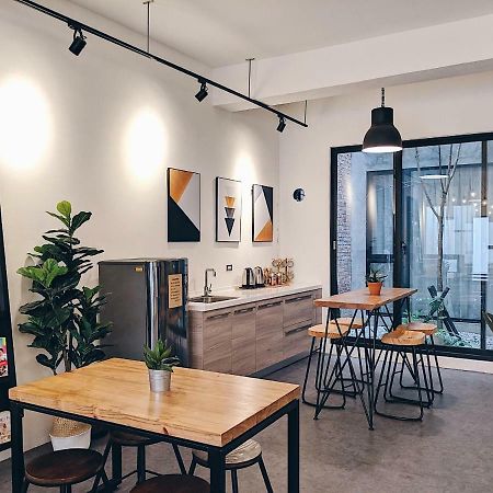 The Gatsby Apartment Tainan Exterior photo